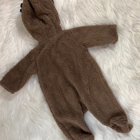 Sherpa reindeer onesie with antlers and hood - Picture 5 of 7